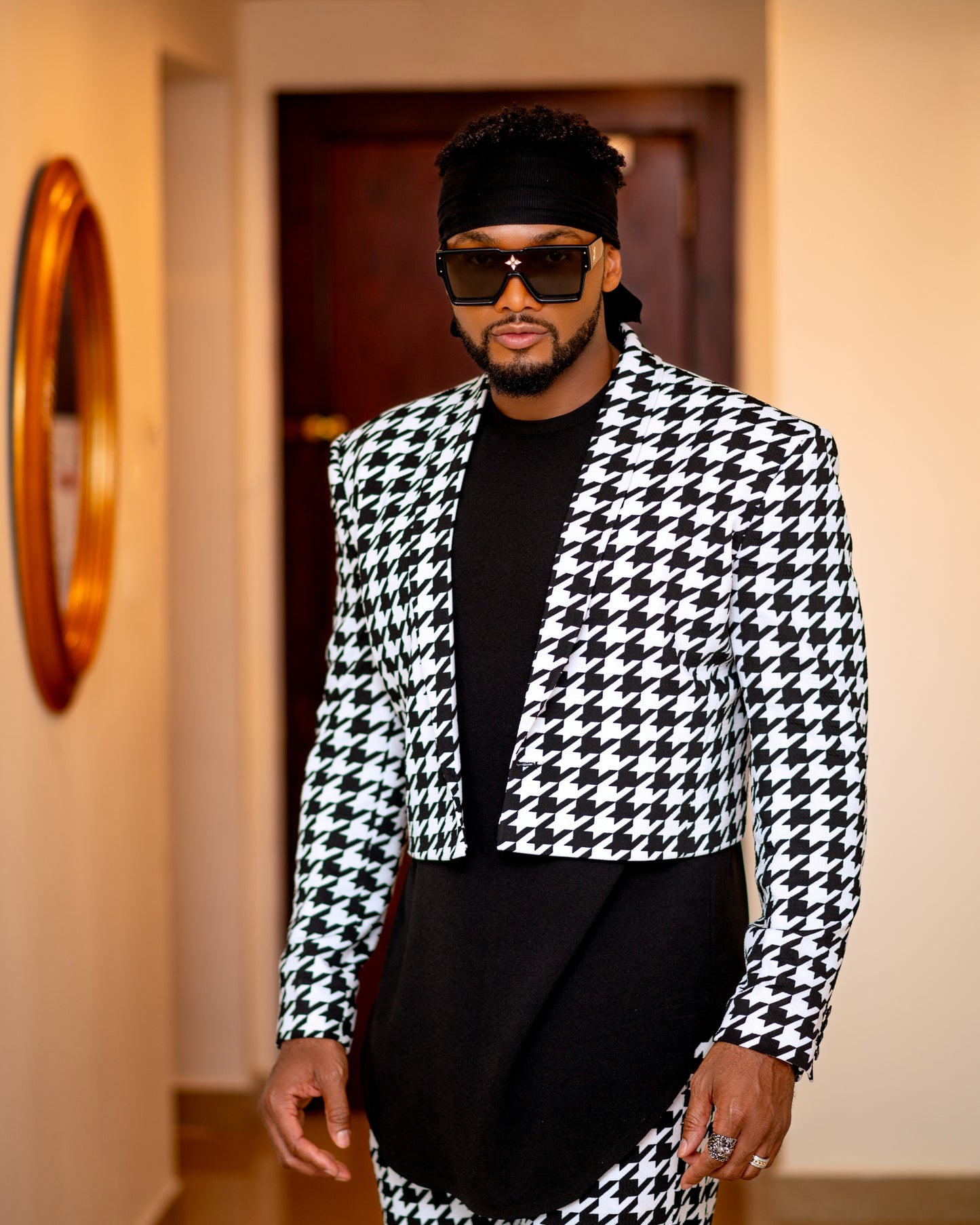 Houndstooth tailored crop jacket