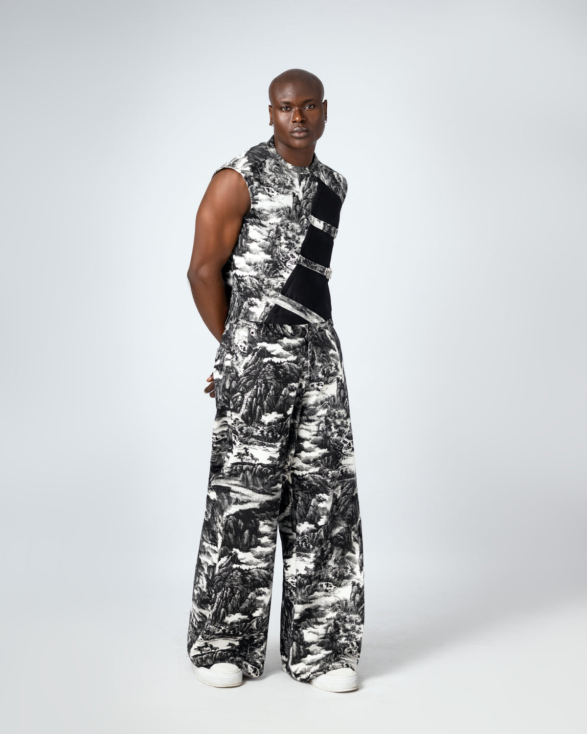 Black and white printed denim set